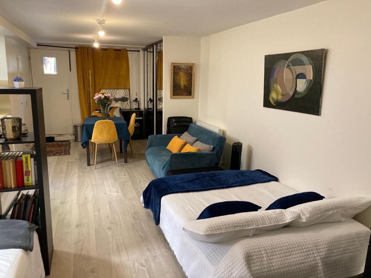 Une Chambre Chez Nous, A 12 Minutes De Paris マラコフ エクステリア 写真